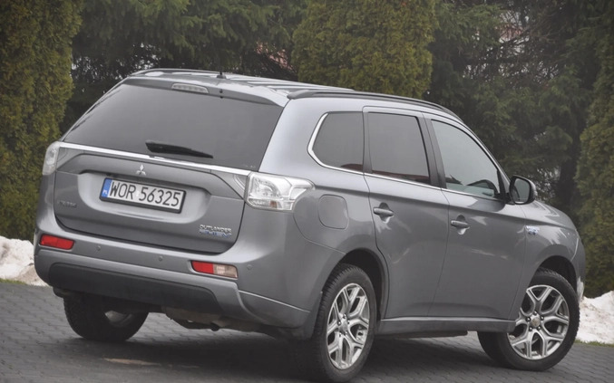 Mitsubishi Outlander cena 43900 przebieg: 381000, rok produkcji 2014 z Piotrków Kujawski małe 667